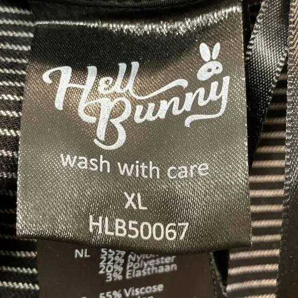 Hell Bunny Pants Womens XL Black Jack Pedal Pusher Bat Pinstripe Crop Retro Punk - Picture 12 of 15